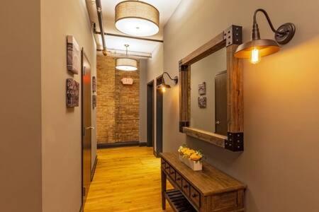 Hip Urban Loft-Small Town Charm-124 Lofts #2 West Dundee Eksteriør billede